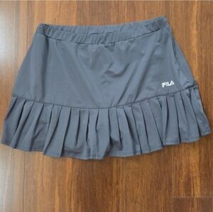 FILA DARK GRAY RUFFLE PLEATED ATHLETIC SKORT MEDIUM